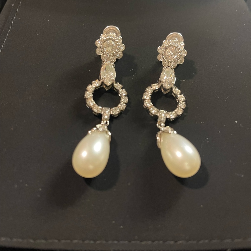 Authentic Miumiu crystal earings/ear clips with pearls